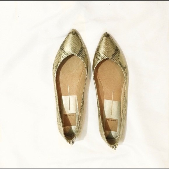 Dolce Vita Pavarotti Pointy Toe Flats - Picture 1 of 5